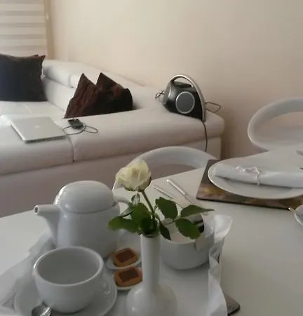 Apartamento Sultan Homes Garden *