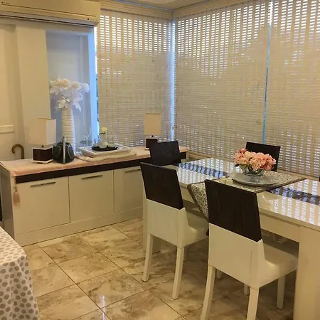 Sultan Homes Garden Apartamento