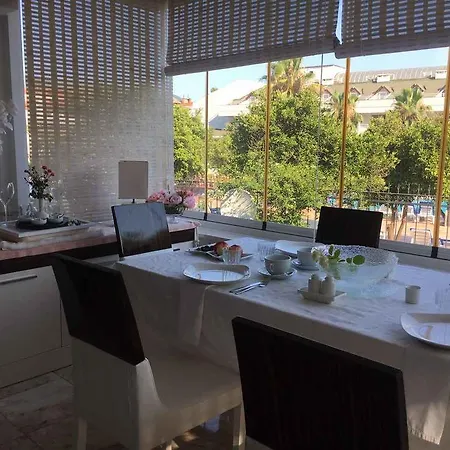 Apartamento Sultan Homes Garden *